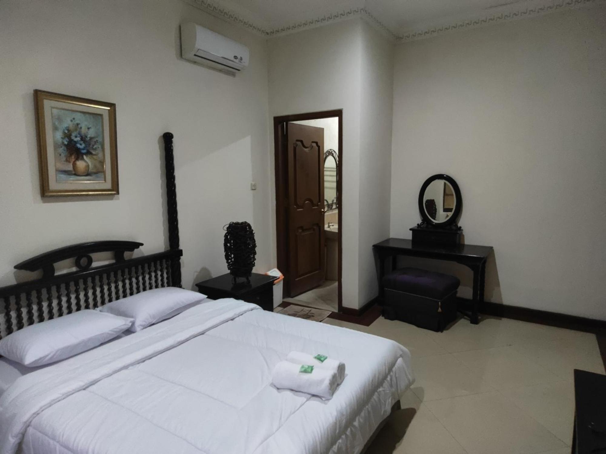 Tirto 27 Homestay *